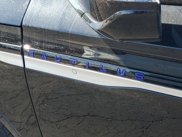 new 2025 Lincoln Nautilus car, priced at $63,093