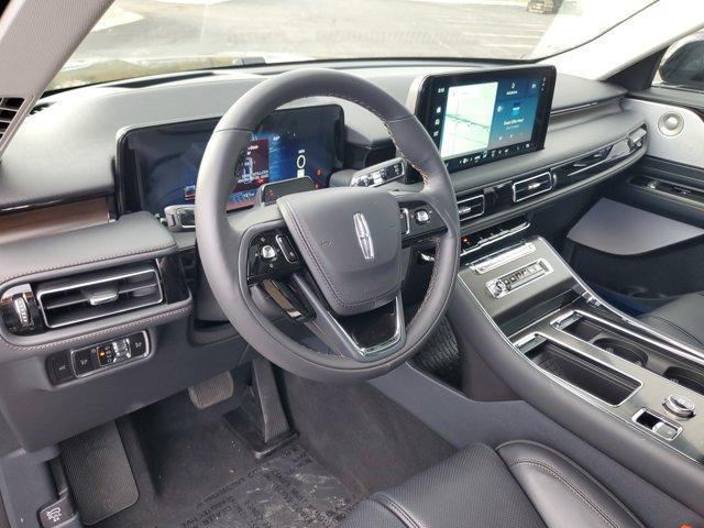 new 2025 Lincoln Aviator car, priced at $73,370