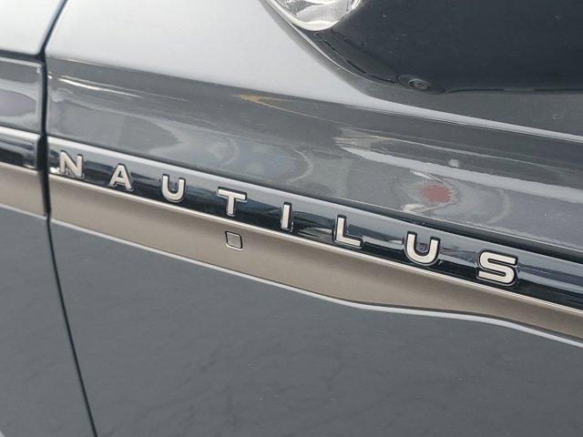 new 2025 Lincoln Nautilus car, priced at $73,094