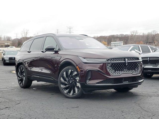 new 2025 Lincoln Nautilus car, priced at $60,643