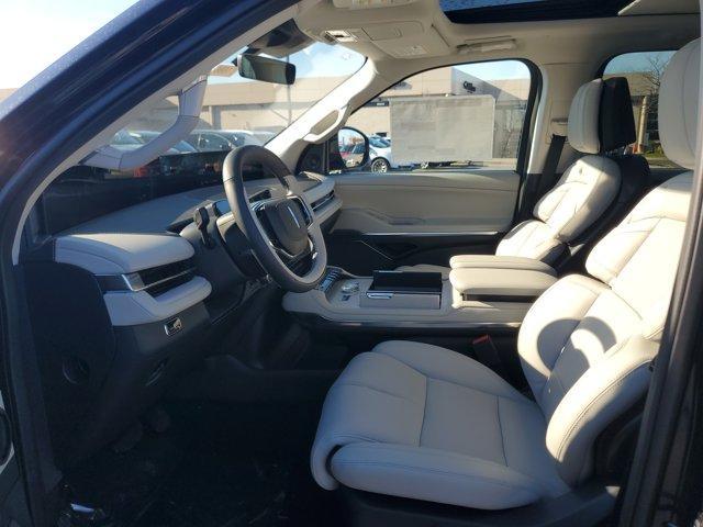 new 2025 Lincoln Navigator L car, priced at $96,519