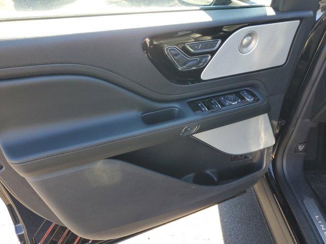 new 2025 Lincoln Aviator car, priced at $68,657