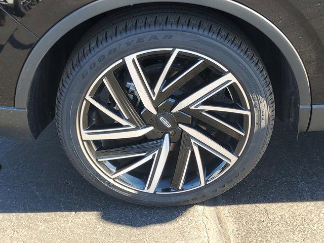 new 2025 Lincoln Aviator car, priced at $68,657