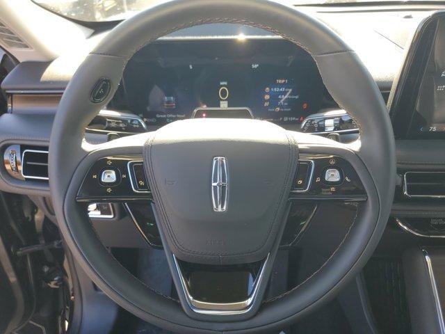 new 2025 Lincoln Aviator car, priced at $68,657