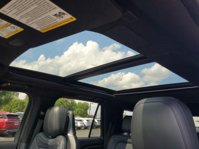 used 2023 Lincoln Navigator car, priced at $76,995