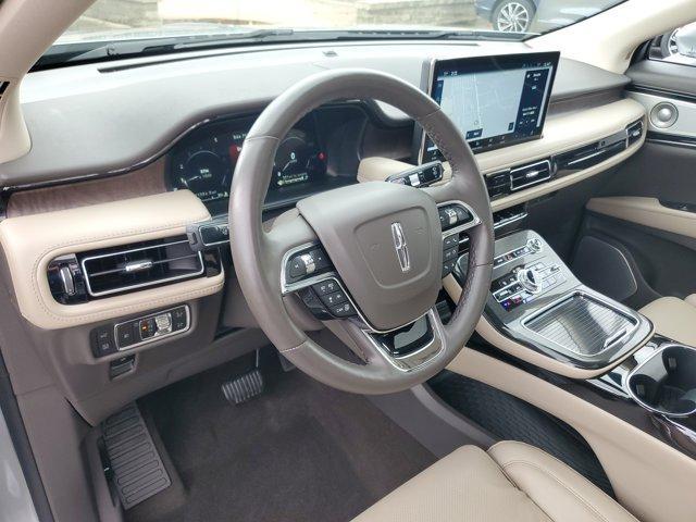 used 2023 Lincoln Nautilus car, priced at $44,995