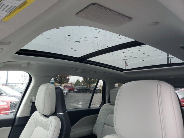 new 2025 Lincoln Aviator car, priced at $66,654