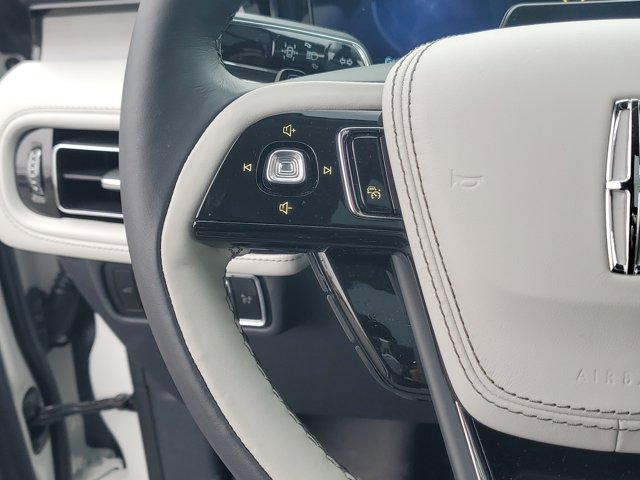 new 2025 Lincoln Aviator car, priced at $66,654