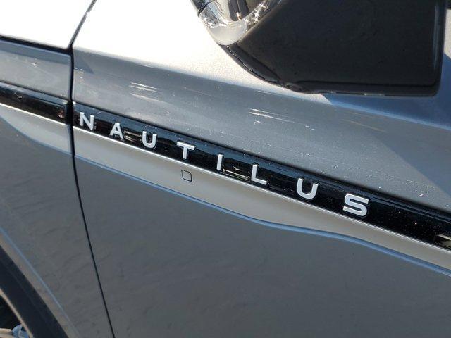 new 2025 Lincoln Nautilus car, priced at $58,123