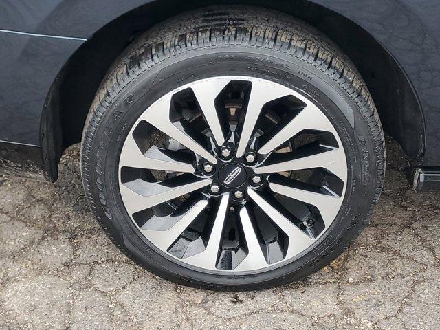 used 2022 Lincoln Navigator car, priced at $63,995