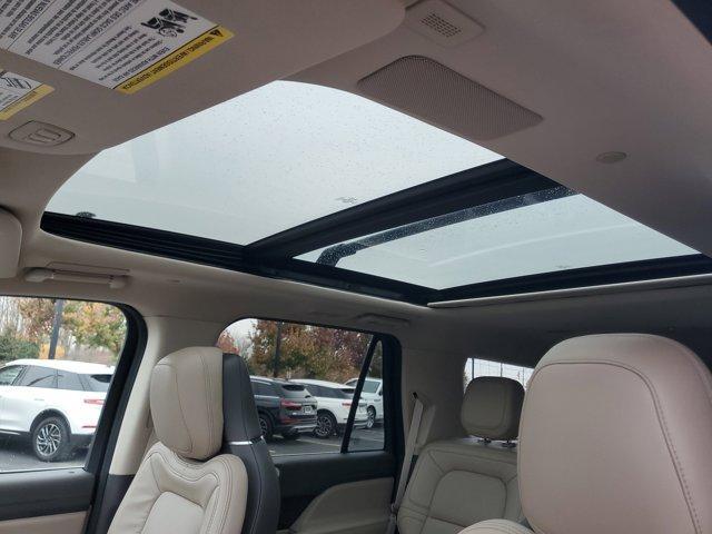 used 2022 Lincoln Navigator car, priced at $63,995