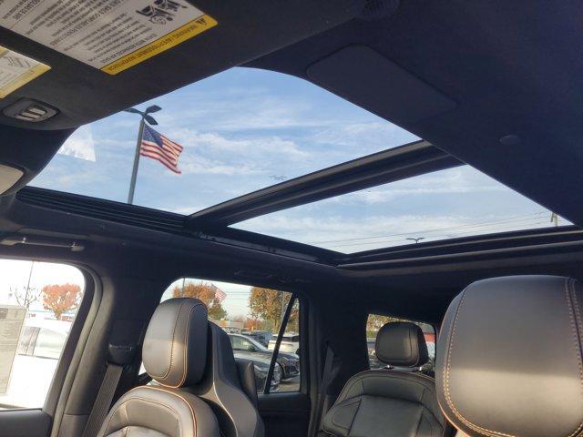 new 2025 Lincoln Navigator car, priced at $108,843