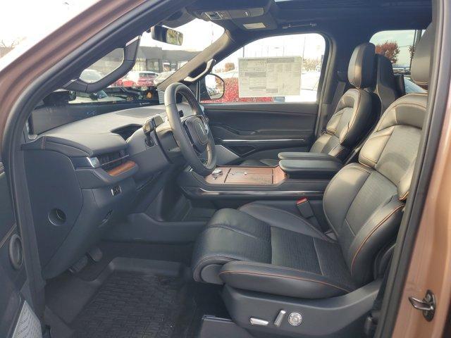 new 2025 Lincoln Navigator car, priced at $108,843