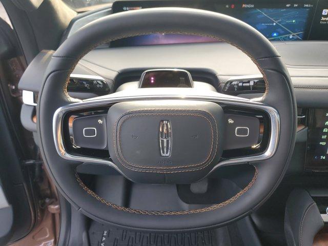 new 2025 Lincoln Navigator car, priced at $108,843