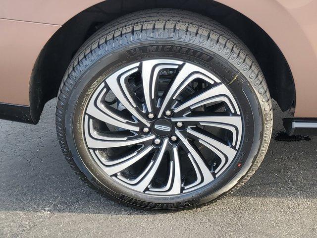 new 2025 Lincoln Navigator car, priced at $108,843