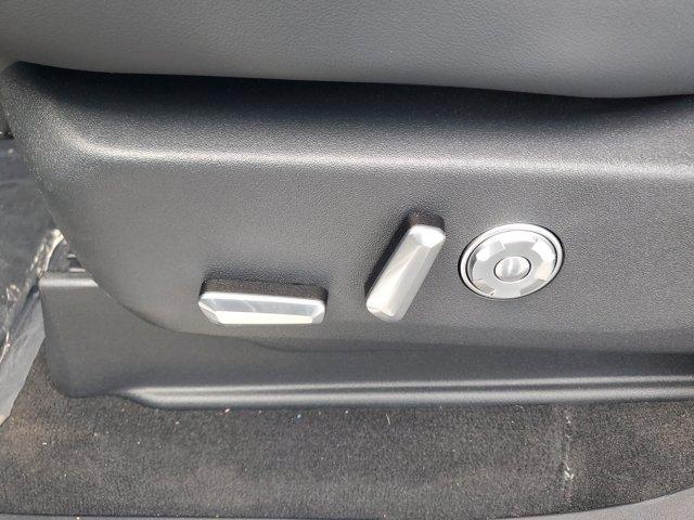 new 2025 Lincoln Navigator L car, priced at $100,617