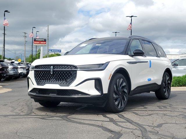 new 2025 Lincoln Nautilus car, priced at $66,243