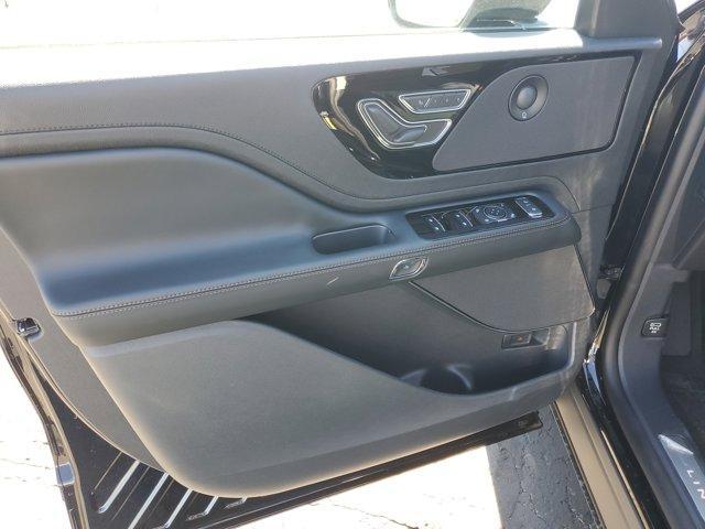 new 2025 Lincoln Aviator car, priced at $68,148