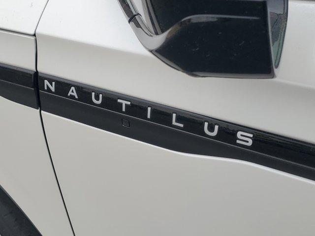 new 2025 Lincoln Nautilus car, priced at $64,563