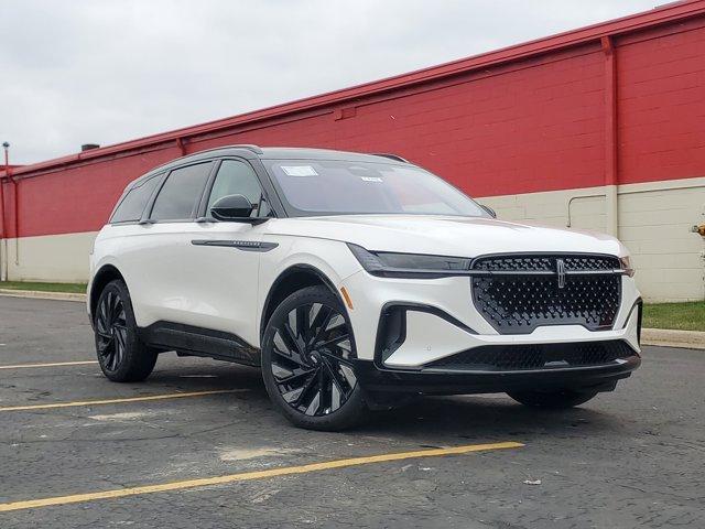 new 2025 Lincoln Nautilus car, priced at $62,404