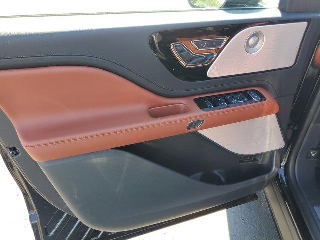 new 2025 Lincoln Aviator car, priced at $72,882
