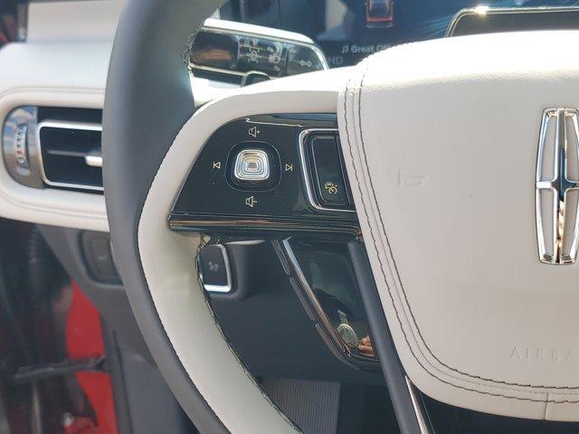 new 2025 Lincoln Aviator car, priced at $72,407