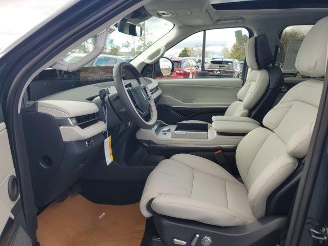 new 2025 Lincoln Navigator car, priced at $93,797