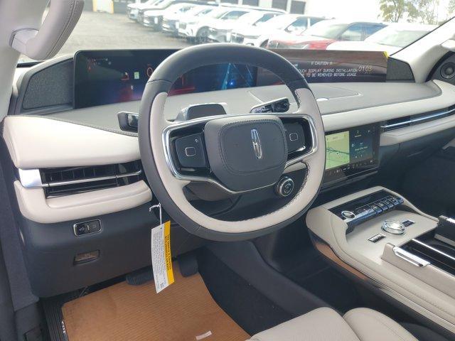 new 2025 Lincoln Navigator car, priced at $93,797