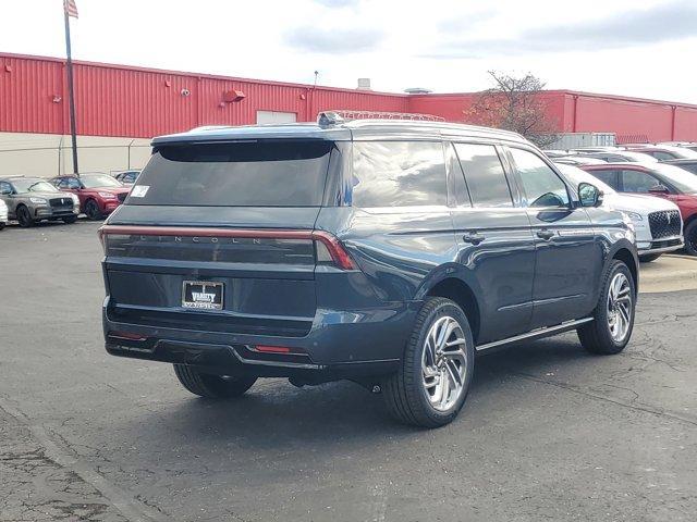 new 2025 Lincoln Navigator car, priced at $93,797