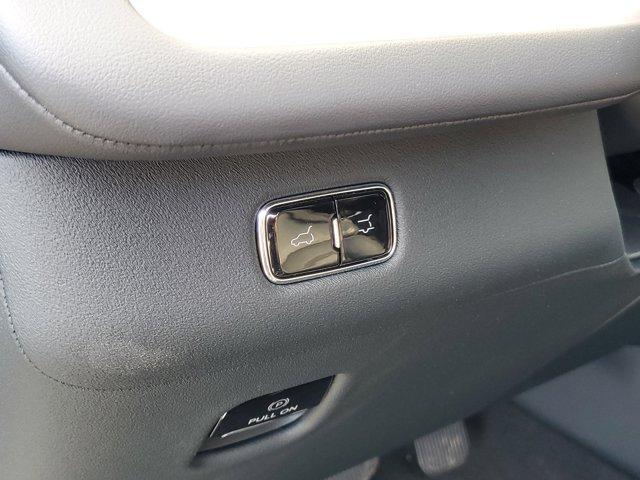 new 2025 Lincoln Navigator L car, priced at $102,388