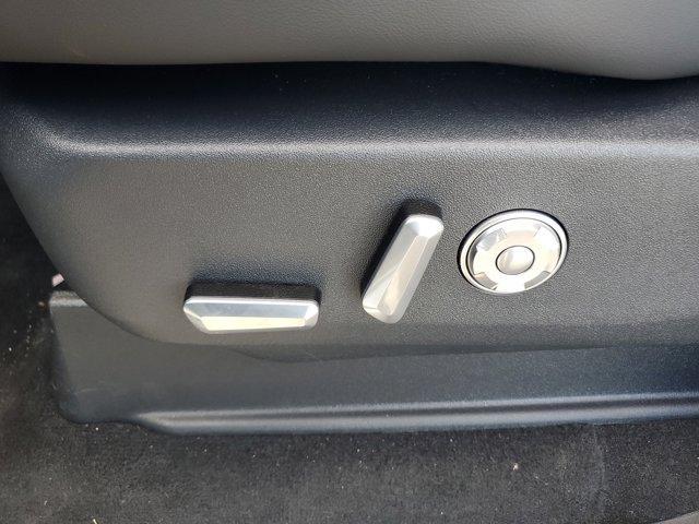 new 2025 Lincoln Navigator L car, priced at $102,388