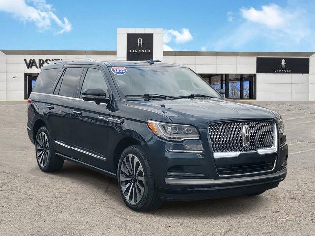 used 2022 Lincoln Navigator car, priced at $63,995
