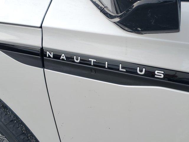 new 2025 Lincoln Nautilus car, priced at $61,572