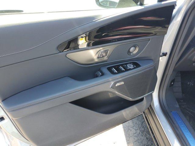 new 2025 Lincoln Nautilus car, priced at $61,771