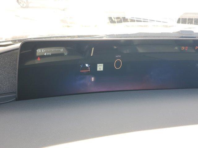 new 2025 Lincoln Navigator car, priced at $95,096