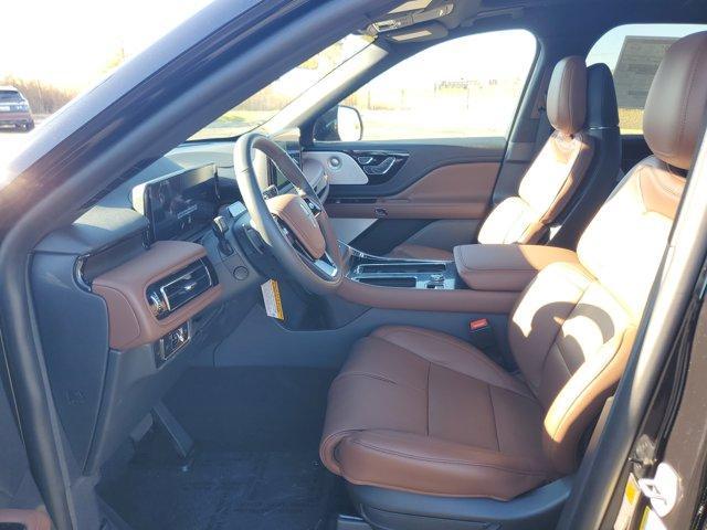 new 2025 Lincoln Aviator car, priced at $73,370