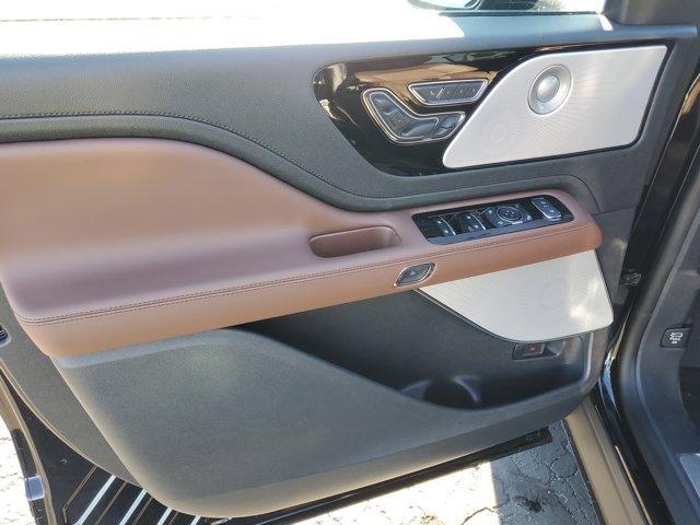 new 2025 Lincoln Aviator car, priced at $73,370