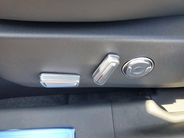 new 2025 Lincoln Nautilus car, priced at $48,866