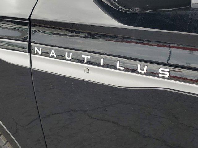 new 2025 Lincoln Nautilus car, priced at $61,365