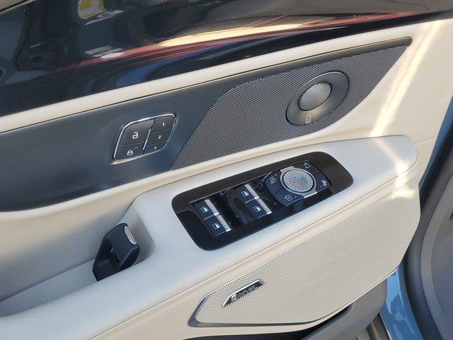 new 2025 Lincoln Nautilus car, priced at $57,021