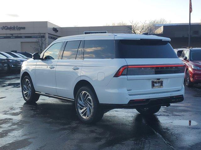 new 2025 Lincoln Navigator car, priced at $93,477