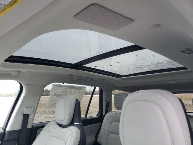 new 2025 Lincoln Aviator car, priced at $67,607