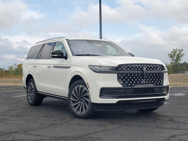 new 2025 Lincoln Navigator car, priced at $109,597