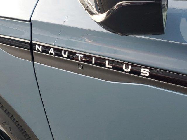 new 2025 Lincoln Nautilus car, priced at $56,628