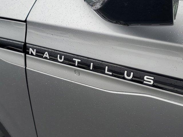 new 2024 Lincoln Nautilus car