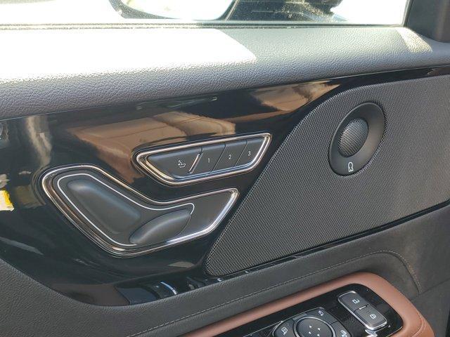 new 2025 Lincoln Aviator car, priced at $67,745