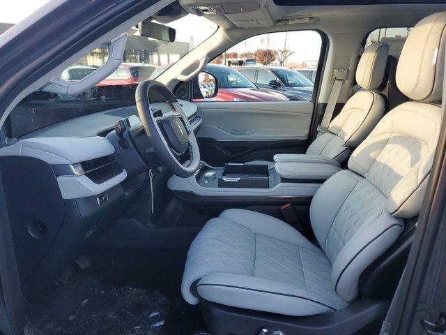 new 2025 Lincoln Navigator L car, priced at $112,462