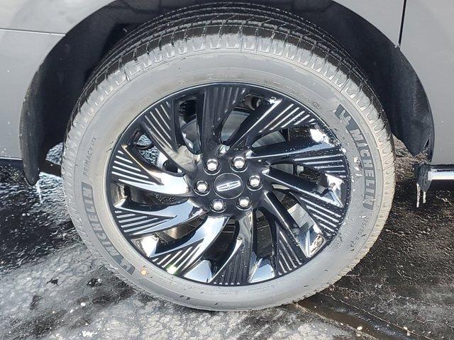 new 2025 Lincoln Navigator L car, priced at $112,462