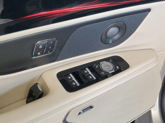 new 2025 Lincoln Nautilus car, priced at $58,356