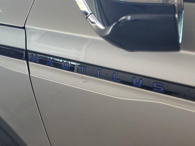 new 2025 Lincoln Nautilus car, priced at $58,356